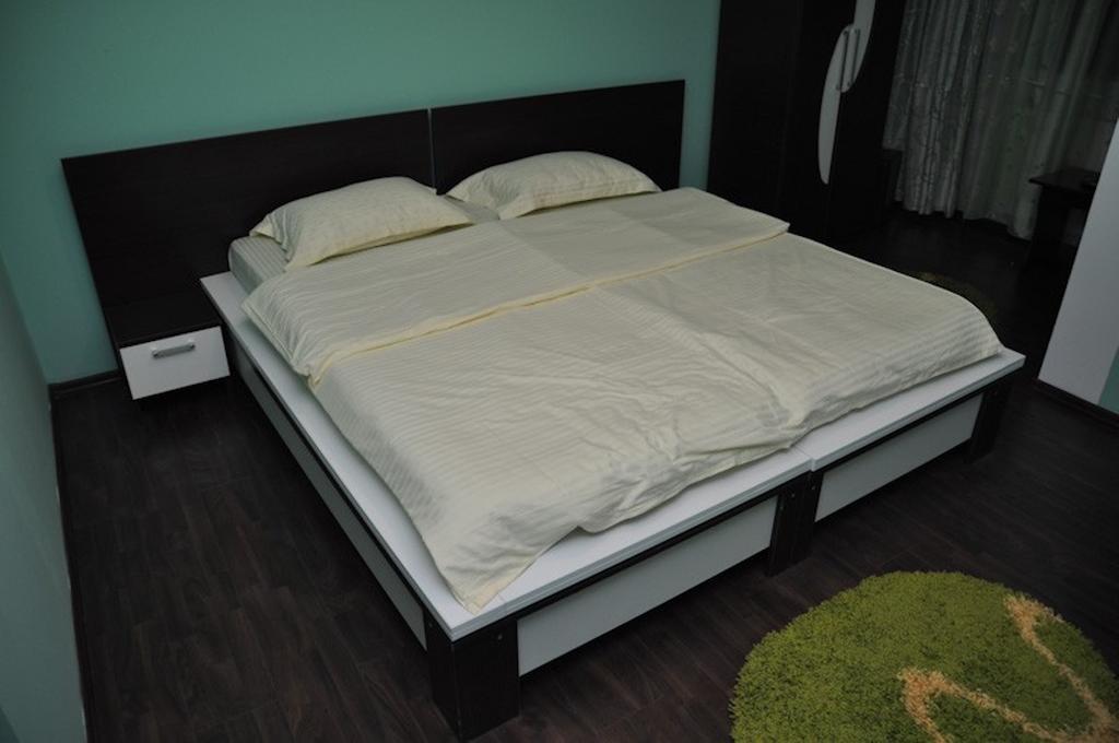Pensiunea Brancoveneasca Campulung Room photo